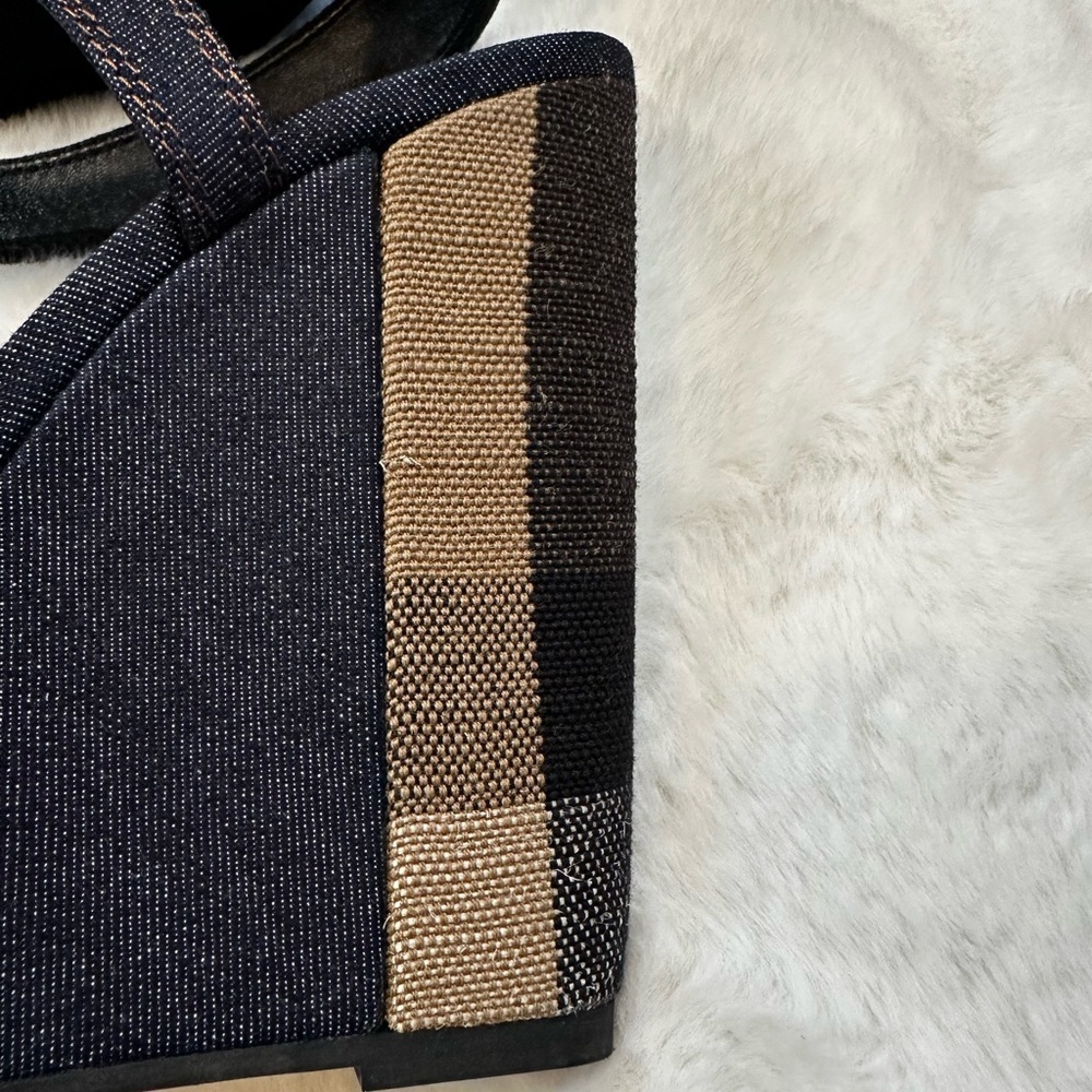 Burberry denim navy and Tan Heeled Sandals wedge - Picture 4 of 12